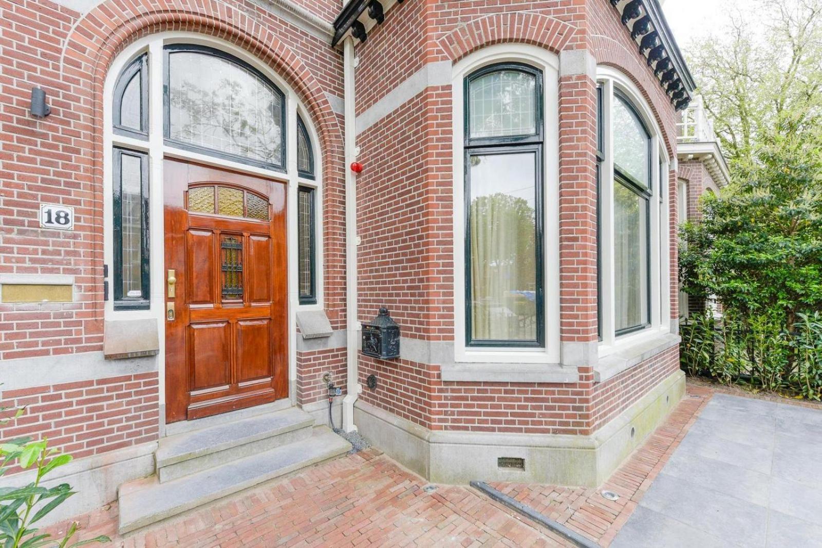 Novallure Villa Margaretha - Short Stay Apartments Rijswijk Exterior foto